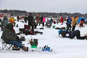 crowd-on-the-ice-1